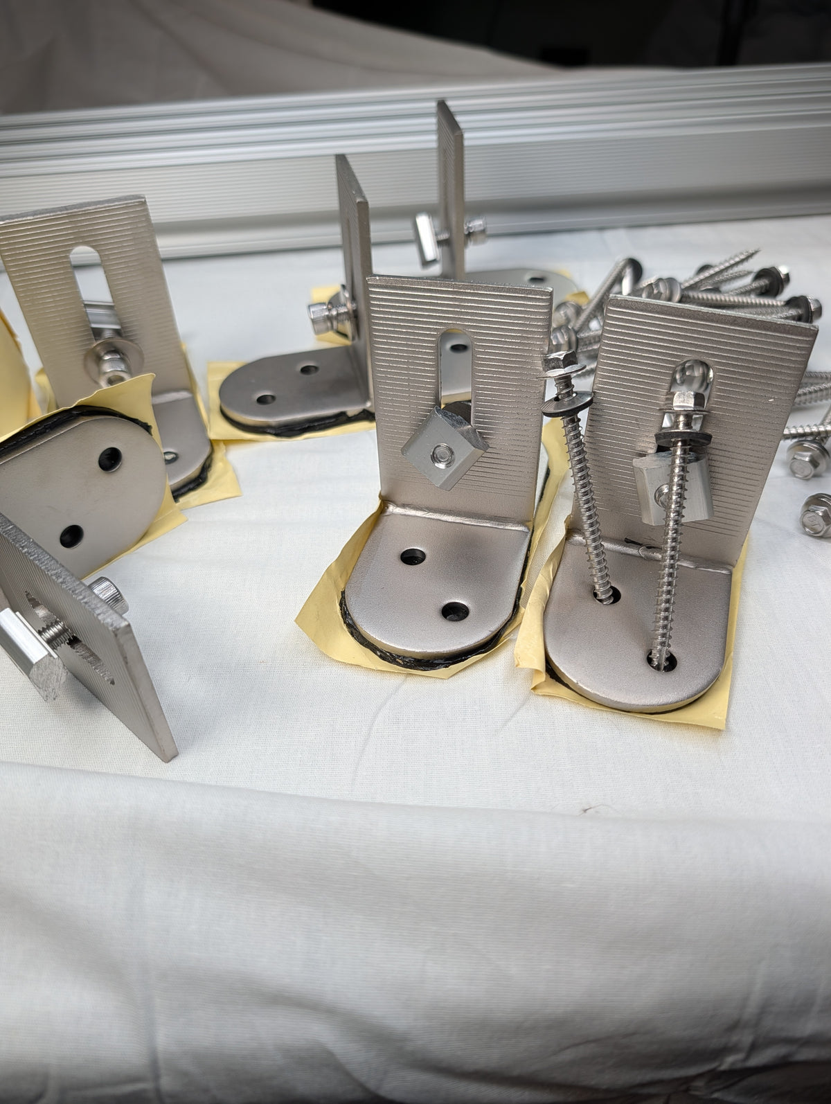 Solar Panel Mounting kit to Mount for 5 Solar Panels, with Clamps, L-Brackets & 88 Inch Rails