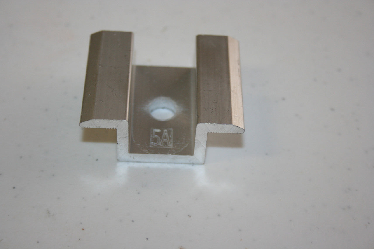 solar panel mount, renogy solar panels, solar panels, solar panel mounting brackets, Planet 4 Solar, UISolar, Solar Panel Hardware